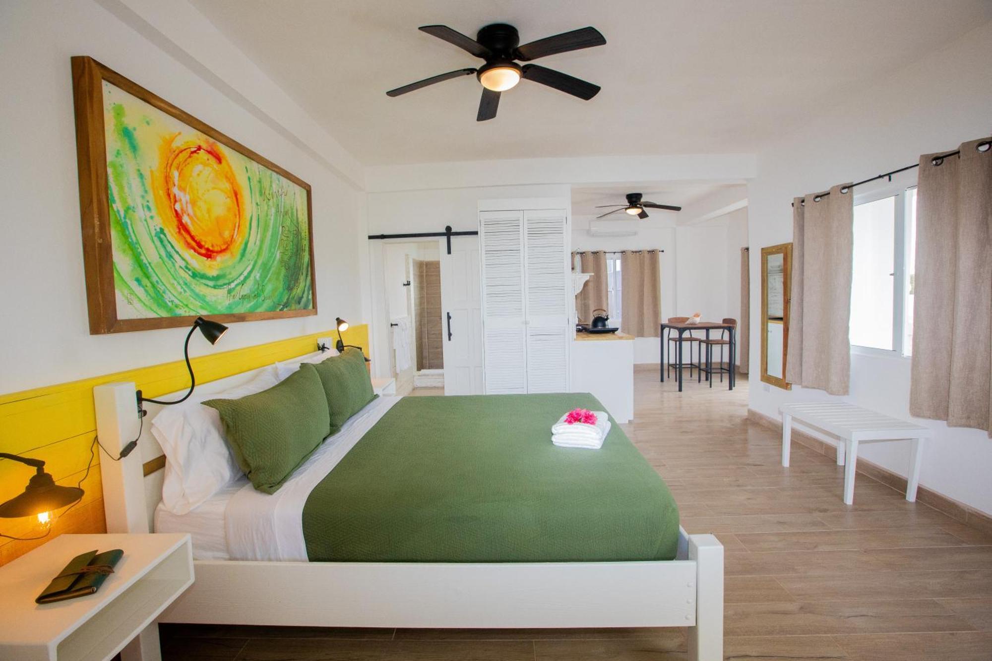 Treetops Hotel Caye Caulker Εξωτερικό φωτογραφία