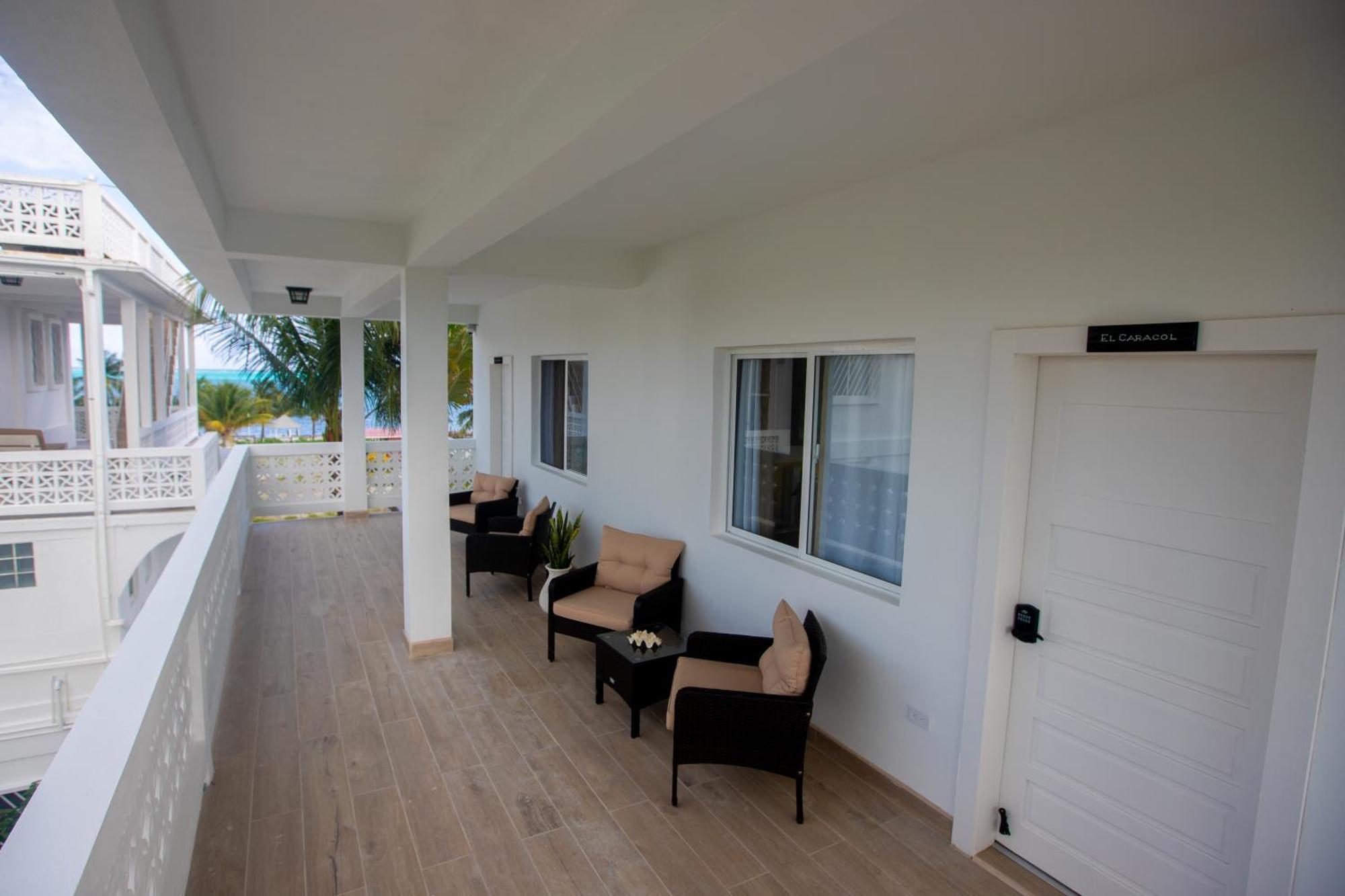 Treetops Hotel Caye Caulker Εξωτερικό φωτογραφία