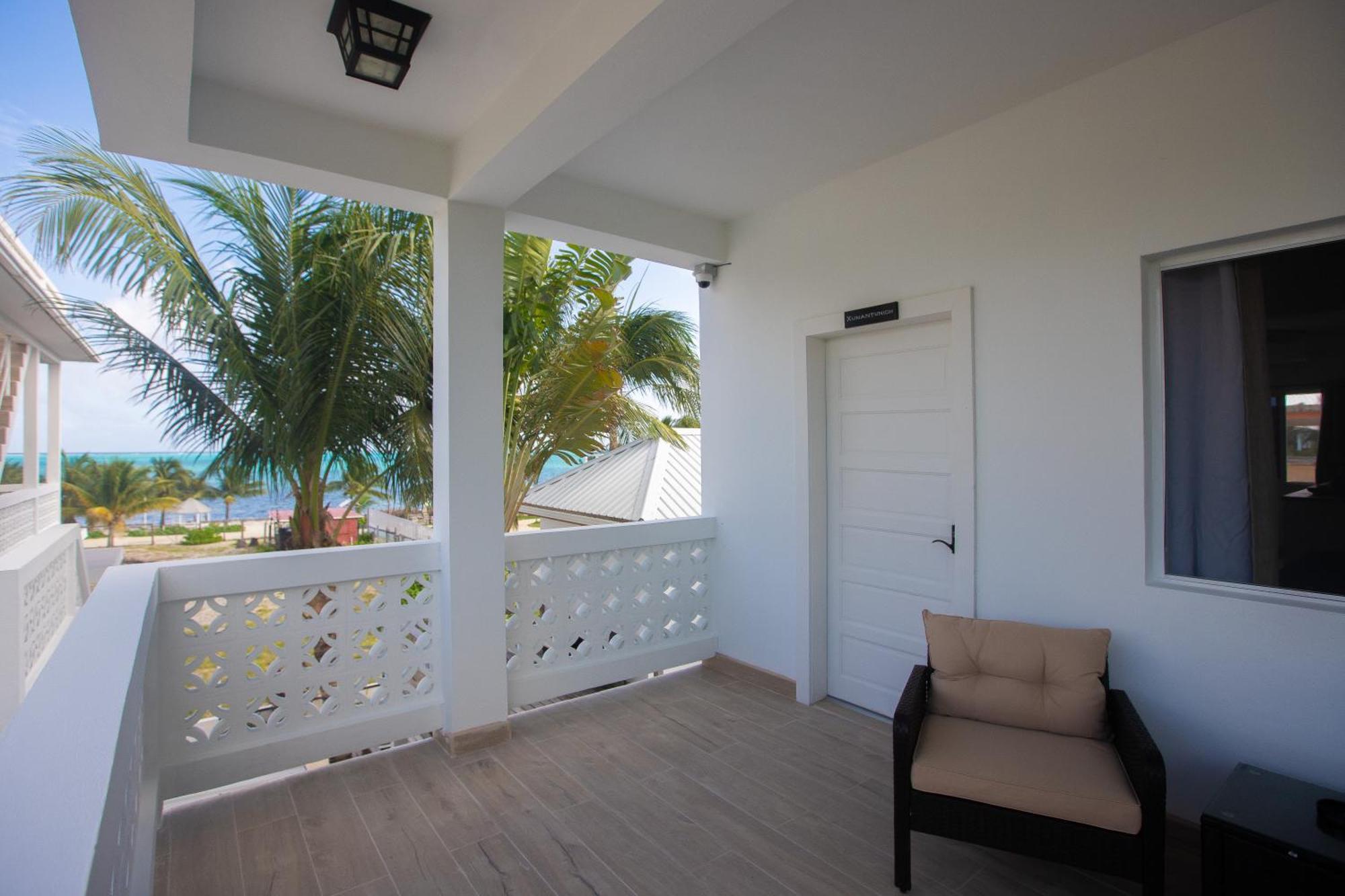 Treetops Hotel Caye Caulker Εξωτερικό φωτογραφία