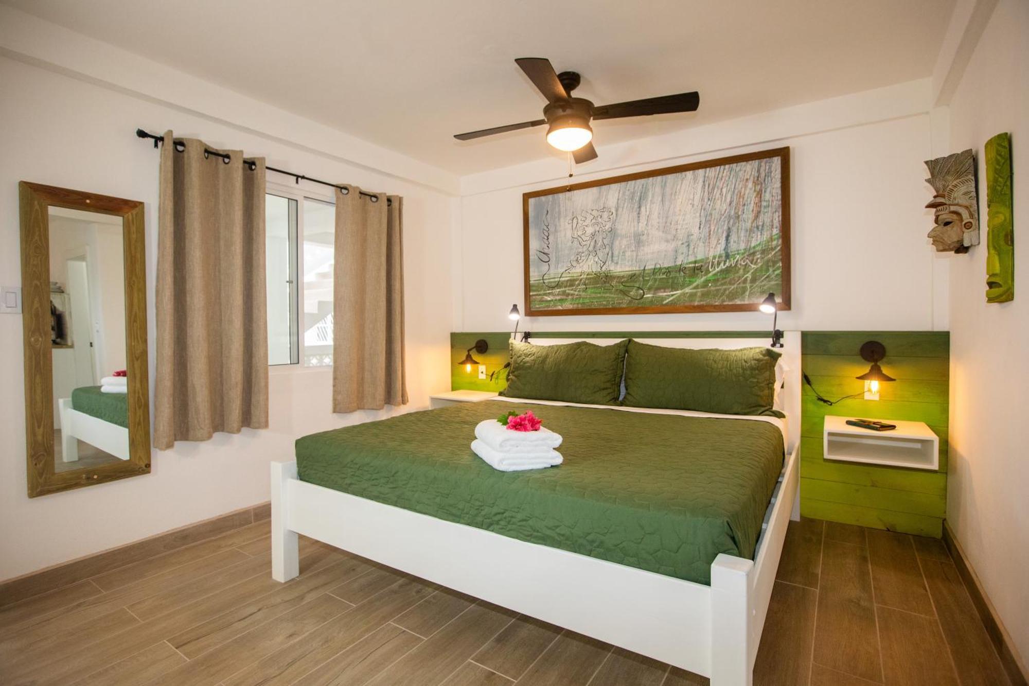 Treetops Hotel Caye Caulker Εξωτερικό φωτογραφία