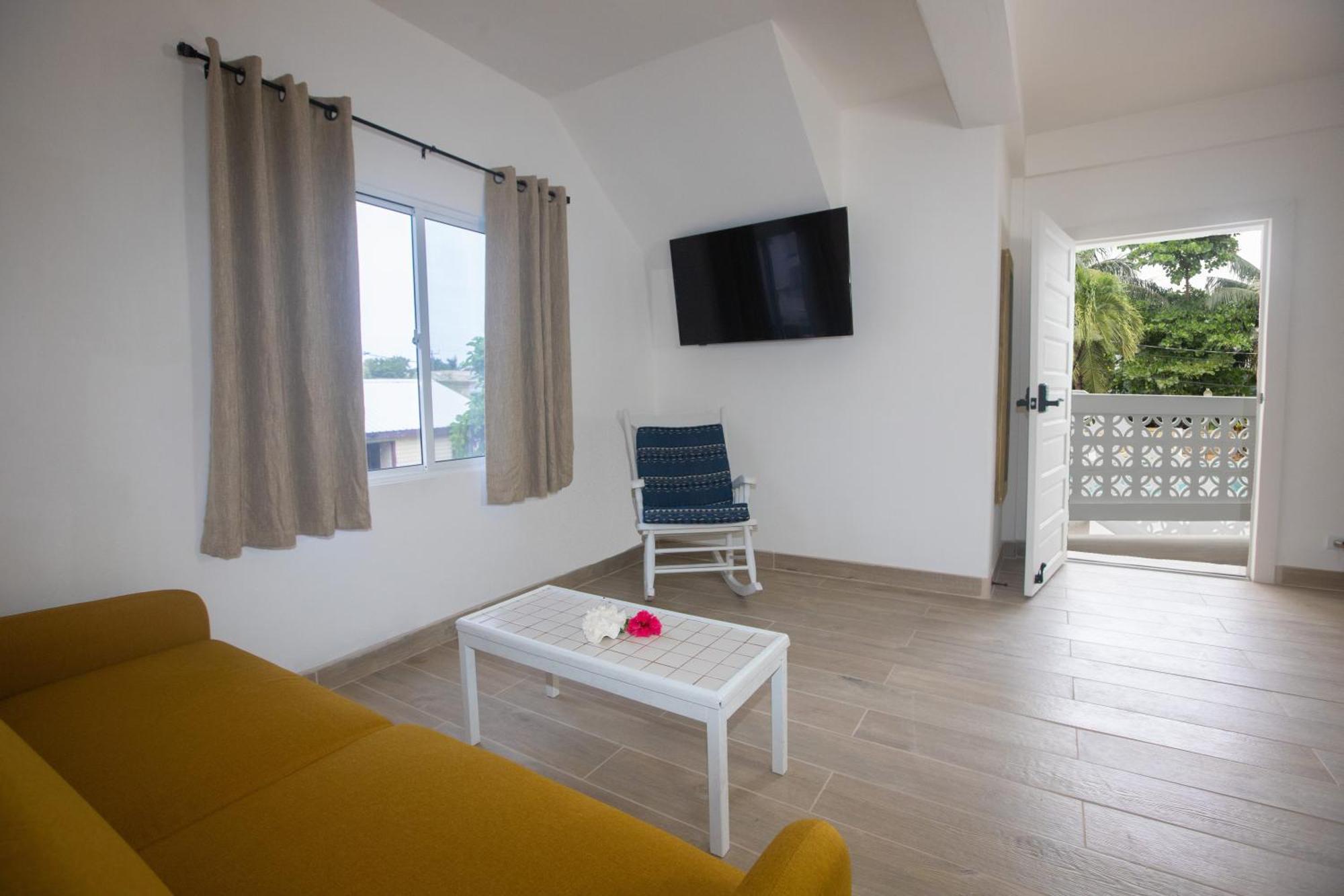 Treetops Hotel Caye Caulker Εξωτερικό φωτογραφία